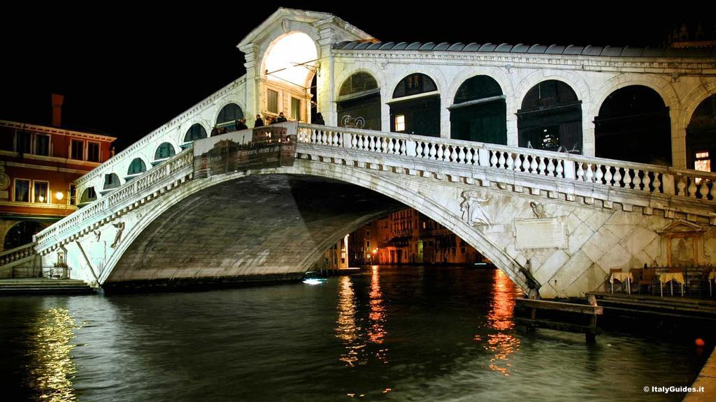 Ai Boteri Albergue Venecia Exterior foto